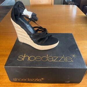 Shoe Dazzle Black and Tan Wedge Sandals